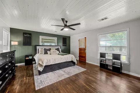 Bedroom - 809 E Limestone Ave, Mart, TX 76664 photo 1 of 5