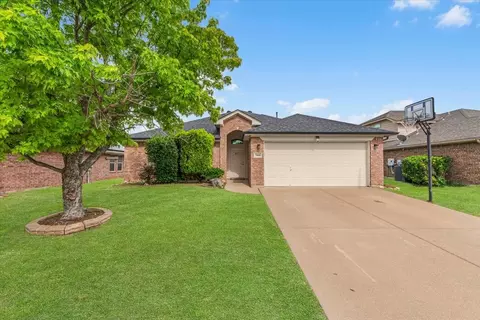 7008 Denver City Dr, Fort Worth, TX 76179