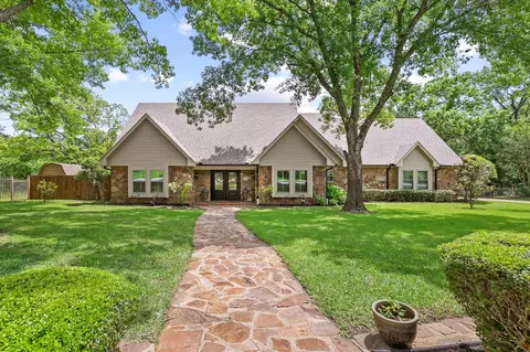 80 River Hills Dr, Denison, TX 75020