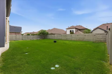 Exterior - 1416 17th St, Argyle, TX 76226 photo 3 of 3