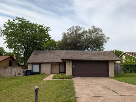 3004 Encino Dr, Fort Worth, TX 76116