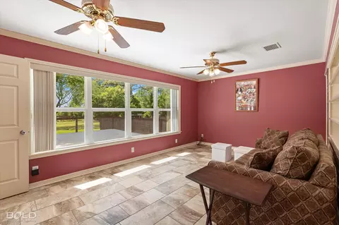 Living - 225 Marie Rd, Ringgold, LA 71068 photo 7 of 8