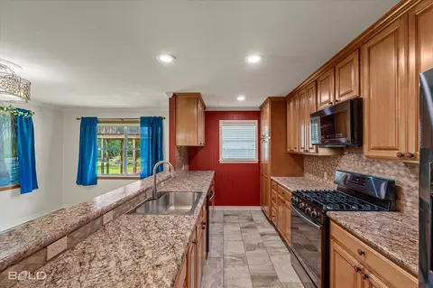 Kitchen - 225 Marie Rd, Ringgold, LA 71068 photo 2 of 7