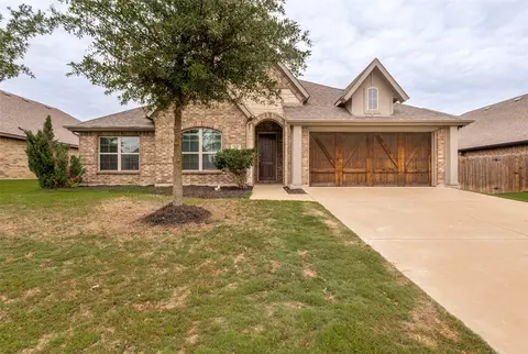541 Windrow Ln, Waxahachie, TX 75165