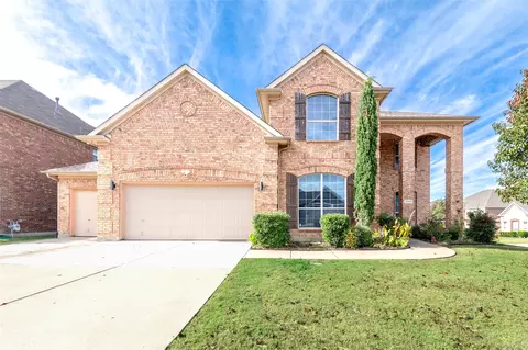10249 Candlewyck St, Fort Worth, TX 76244
