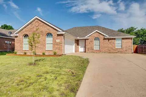 309 Shadow Bend Dr, Red Oak, TX 75154