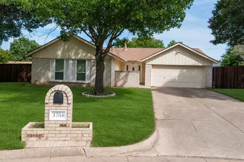 3704 Misty Ct, Fort Worth, TX 76133