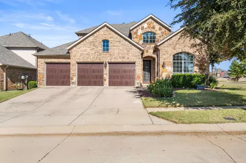 1145 Dayton Dr, Lantana, TX 76226