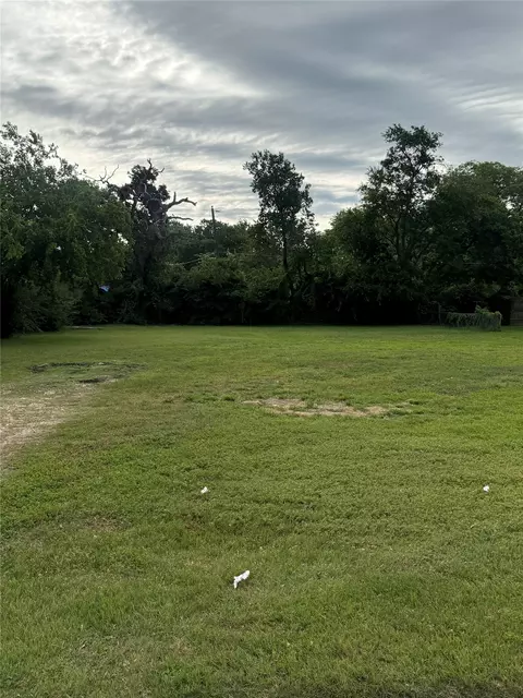 526 N Macarthur Blvd, Irving, TX 75061