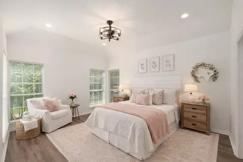 Bedroom - 6881 Scenic Dr, Eustace, TX 75124 photo 2 of 4