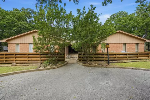 372 Lakepoint Loop, Pottsboro, TX 75076