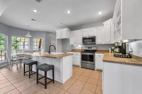 Kitchen - 155 Rs County Rd, Emory, TX 75440 photo 3 of 3