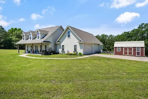 Exterior - 155 Rs County Rd, Emory, TX 75440 photo 11 of 11