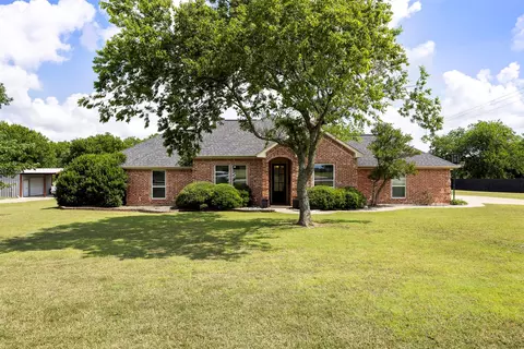 2831 Skinner Rd, Midlothian, TX 76065