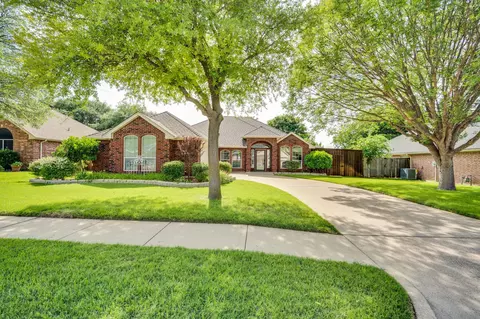 1631 Ross Dr, Midlothian, TX 76065