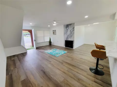 728 Arrowhead Cir, Garland, TX 75043