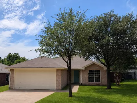 4821 Saint Thomas Pl, Fort Worth, TX 76135