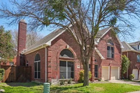 9354 Riverwalk Ln, Irving, TX 75063