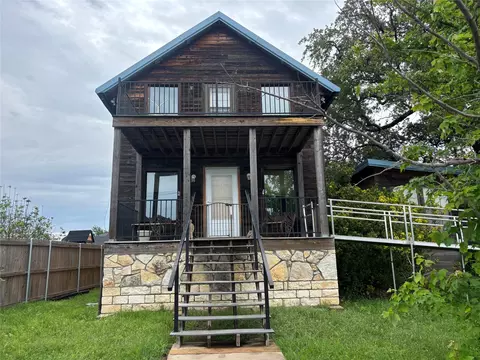 4913 Terlingua Dr, Granbury, TX 76048