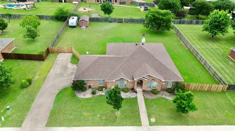 4622 Hunter Ridge Dr, Midlothian, TX 76065