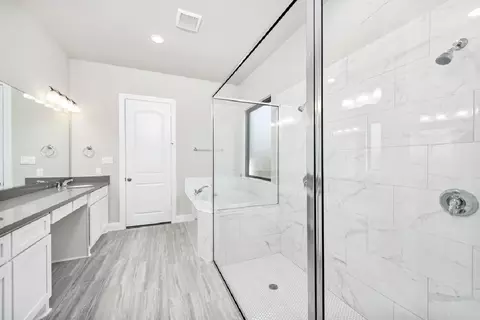 Bath - 1613 Tolleson Dr, Aledo, TX 76008 photo 1 of 4