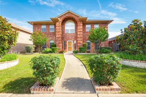 2305 Buckeye Dr, Mesquite, TX 75181
