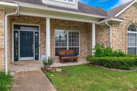 2307 Dove Hollow Dr, Shreveport, LA 71118