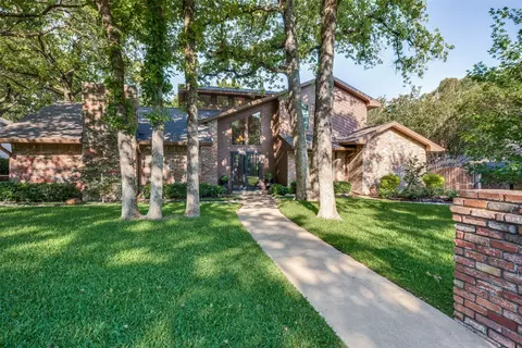 804 Firewheel Trl, Fort Worth, TX 76112