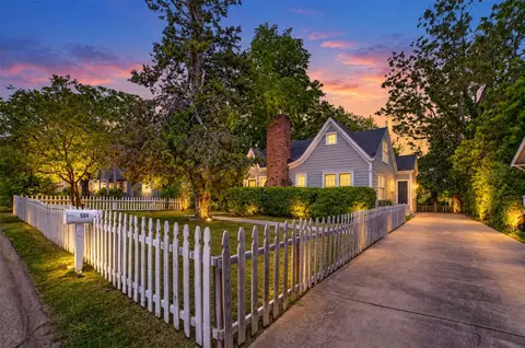 504 W Grove St, Kaufman, TX 75142