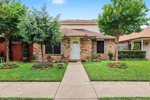 525 Rawls Cir, Irving, TX 75061