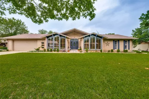 1904 Tulane Ave, Gainesville, TX 76240