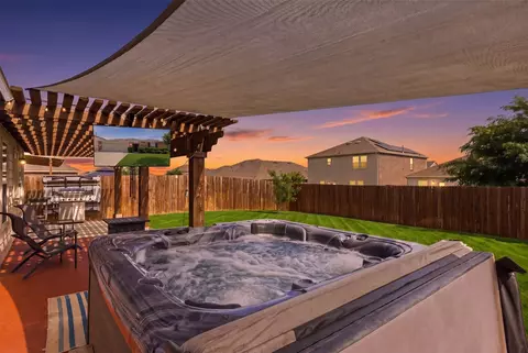921 Shire Ave, Haslet, TX 76052
