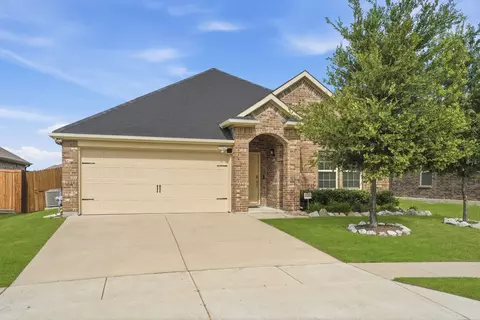 1106 Cowboy Ln, Princeton, TX 75407