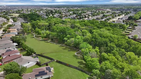 1405 Oak Hollow Ln, Anna, TX 75409