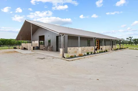 10701 Osburn Rd, Pilot Point, TX 76258