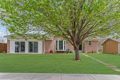 1318 Drexel Dr, Plano, TX 75075