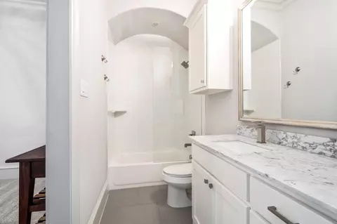 Bath - 2000 Willow Bend Ct, Prosper, TX 75078 photo 3 of 6
