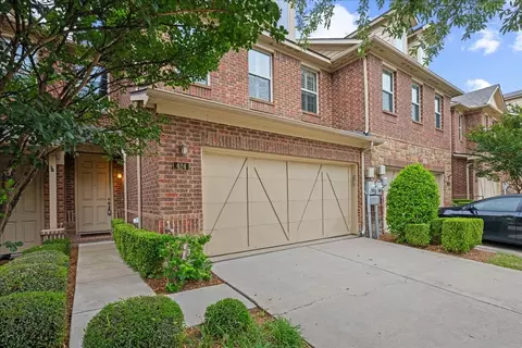 424 Hunt Dr, Lewisville, TX 75067