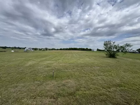 220 Martingale Dr, Oak Point, TX 75068