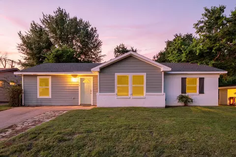 609 W Inwood Dr, Arlington, TX 76010