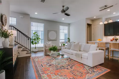 2100 N Fitzhugh Ave #H, Dallas, TX 75204