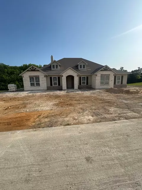 1001 Perrin Ln, Van Alstyne, TX 75495