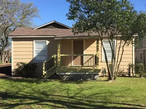 163 Hood St, Cedar Hill, TX 75104