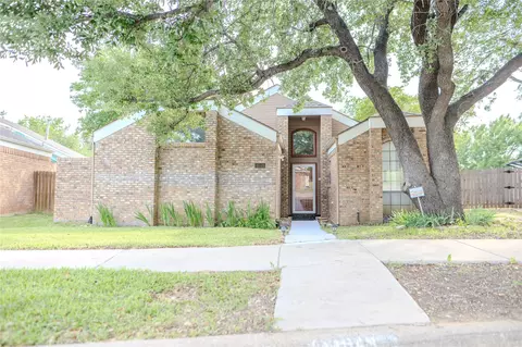 4048 La Costa Ct, Irving, TX 75038