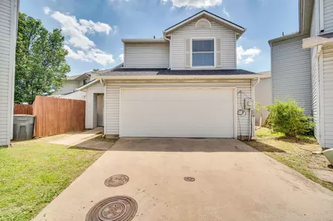 2306 Balvanera Plz, Dallas, TX 75211