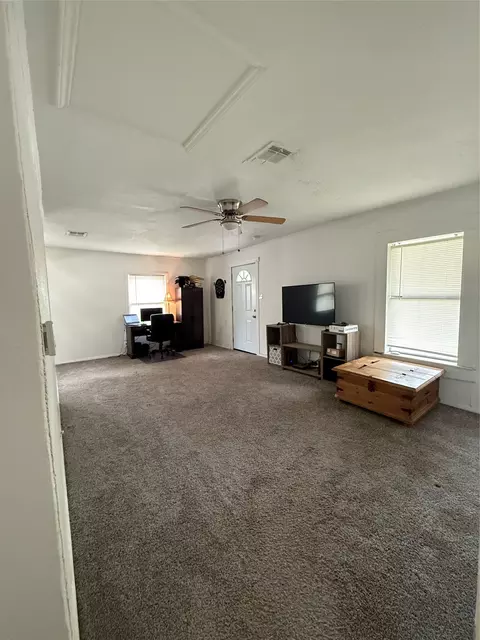 Other - 1006 Bishop St, Commerce, TX 75428 photo 2 of 4