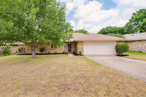 419 Dow Ross Blvd, Duncanville, TX 75116