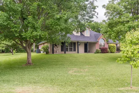 132 Nicole Ln, Weatherford, TX 76087