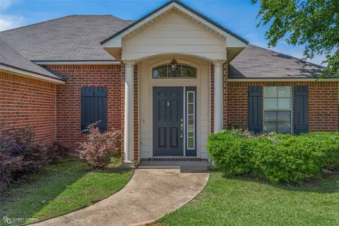 2110 Sweet Bay Cir, Bossier City, LA 71111