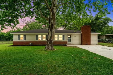 1003 Donlo St, Robinson, TX 76706